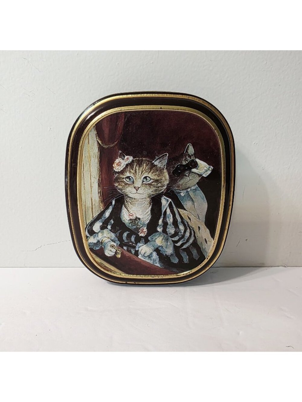 Vtg 90's Bentley's London Cats Gallery Anthropomorphic Opera Gallery Renoir Tin